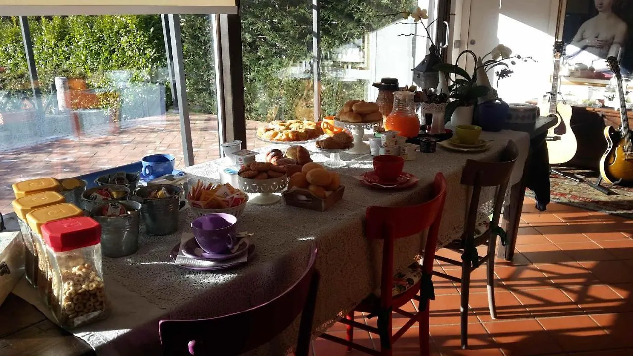 *** Bed & Breakfast Bed&Breakfast Angela Clusone Italien